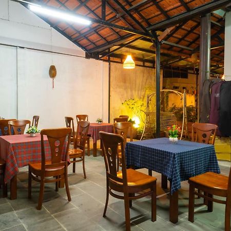 Vivi Homestay & Coffee Hoian 호이안 외부 사진